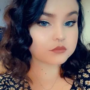 Meet your Posher, Nikki